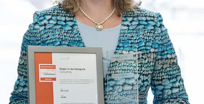 EBH gewinnt Innovationspreis-IT für Projektdiagnose-Tool INSiRA©