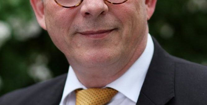 Neuer Vizepräsident der TU Kaiserslautern feierlich ins Amt eingeführt