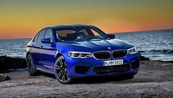 Massgefertigte P Zero für den neuen BMW M5