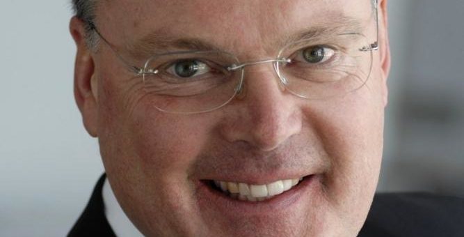 Bechtle akquiriert Schweizer Acommit AG