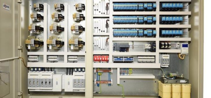 Energiewende: Neuer Regler verteilt Strom einfach und effizienter im Netz