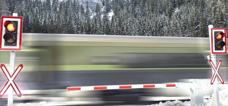 Knorr-Bremse: Signalsysteme von Zelisko für mehr Verkehrssicherheit auf Bahnstrecken und Kreuzungen
