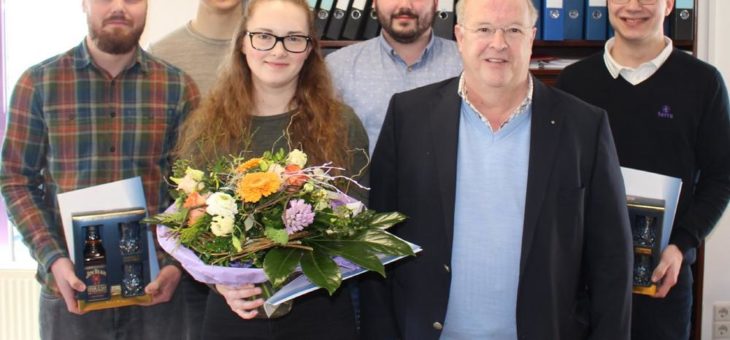 Auszubildende der WORTMANN AG mit erfolgreichem Abschluss