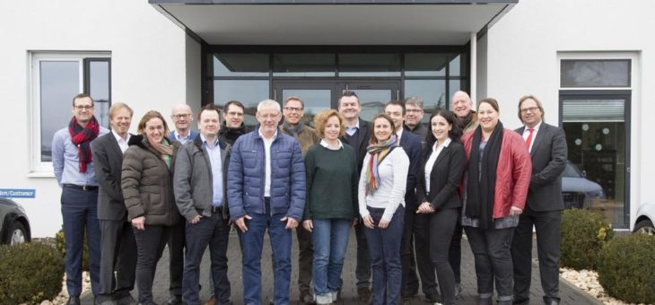 Bürobedarfshändler Ashton Feucht & Büro Mix zu Besuch bei HSM