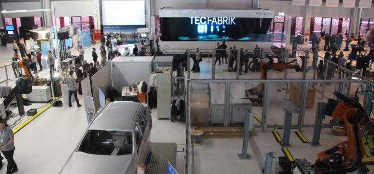 LOGISTIK HEUTE-Forum besichtigt neue ARENA2036-Halle