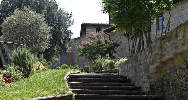 singlereisen.de: Genussreise nach Umbrien für Singles – Schlafen im Castello Monticelli!