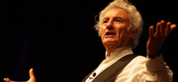 Samy Molcho trainiert Führungskräfte