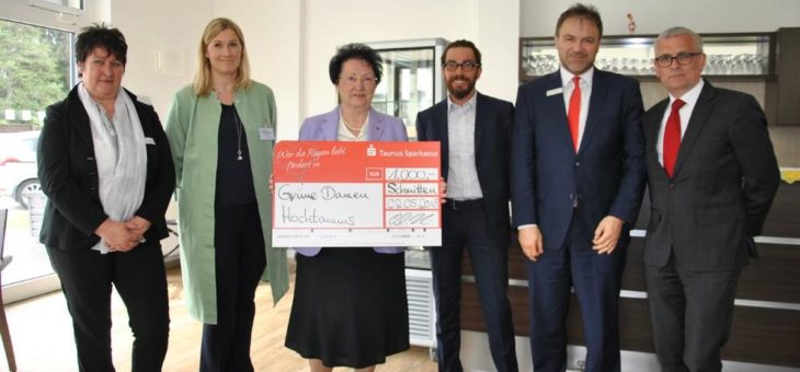 Ein Klavier für das Seniorenzentrum