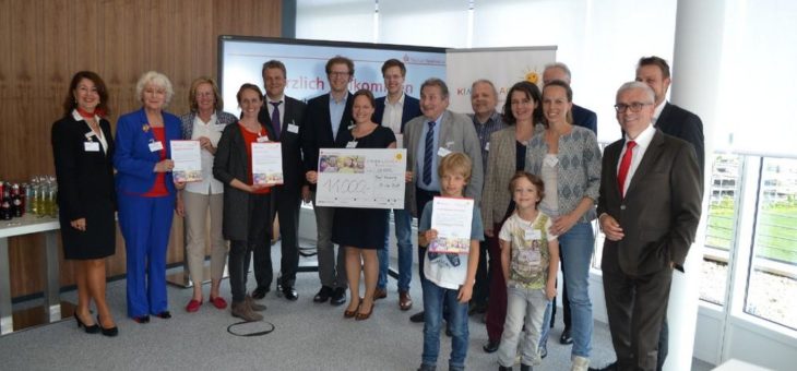Stiftung KINDER LACHEN unterstützt Projekte für Flüchtlingskinder mit 11.000 Euro