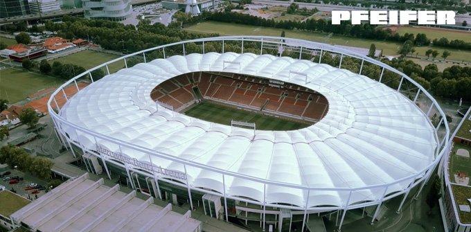 Video über Dacherneuerung der Mercedes-Benz Arena online