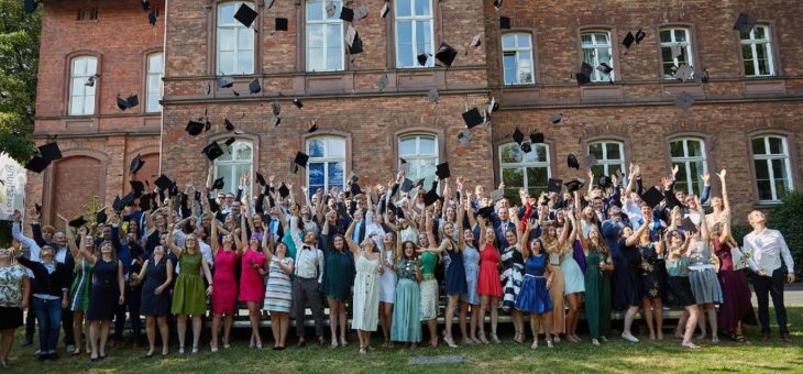 Hochschule Geisenheim verabschiedet 149 Absolventinnen und Absolventen