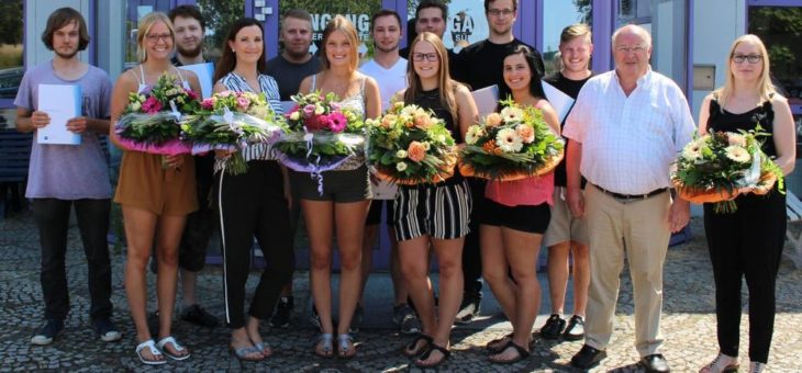 Auszubildende der WORTMANN AG mit erfolgreichem Abschluss