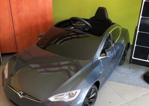 Verlosung eines TESLA Model X – mini – Hausmesse von iKratos am 22.09.2018 ab 10 Uhr