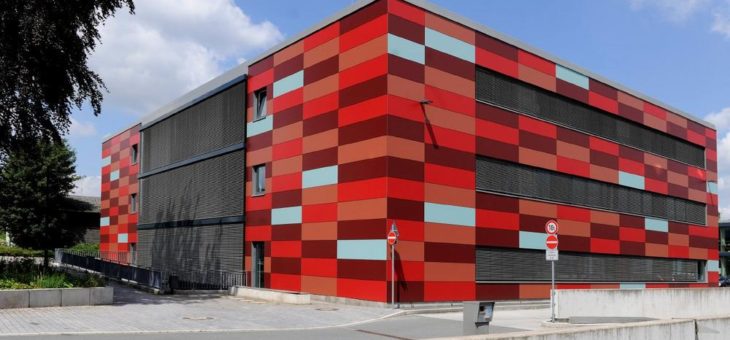 Goldbeck und Schüco stiften Hochschule OWL Professur für „Digitales Bauen“