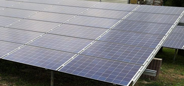Photovoltaik Solar Freiland Anlage in Bayern