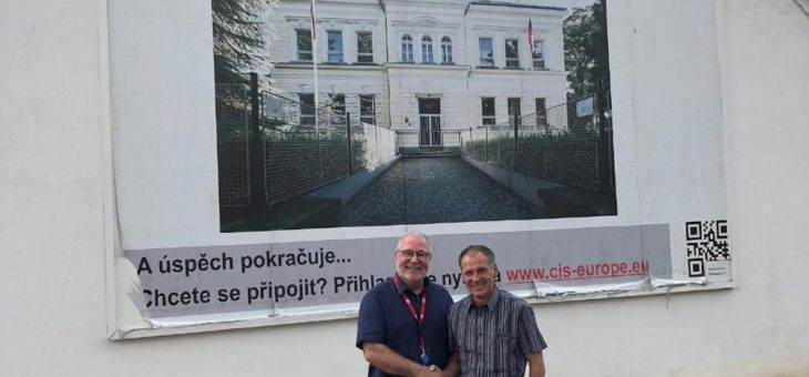 Gratulation zum 30-jährigen Jubiläum beim Kabelkonfektionär CiS electronic GmbH!