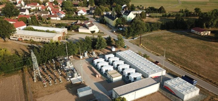 Upside erweitert Batterieportfolio um 16 MW Großspeicher mit Systemtechnik von SMA
