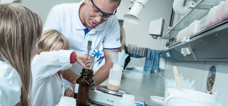 Erleben, wie Chemie funktioniert – Tag der offenen Tür am 22. September
