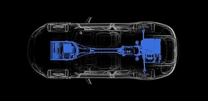 Aston Martin Rapide E mit Pirelli P Zero Reifen