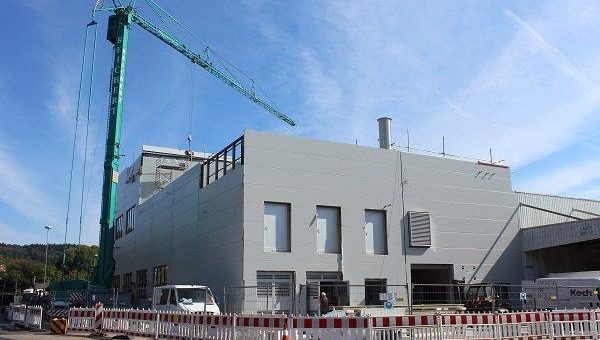 Richtfest im Pirelli Werk Breuberg: Gebäude für neue Produktionsanlage steht