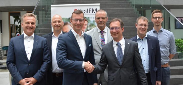 Die Zukunft des Real Estate und Facility Managements gestalten – RealFM e.V. wählt neuen Vorstand und Präsidium