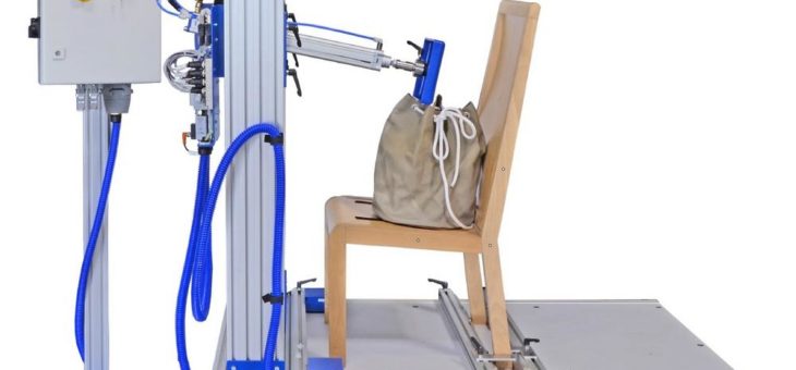 Qualitätsprüfung an Möbelprodukten