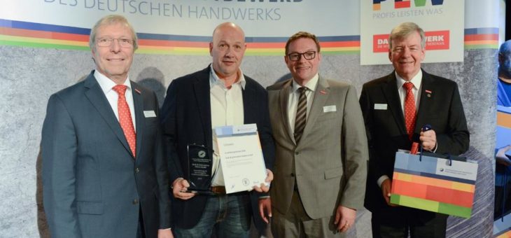 Kolb & Schmelcher Elektro GmbH aus Mannheim erhält Ausbildungs-Stele