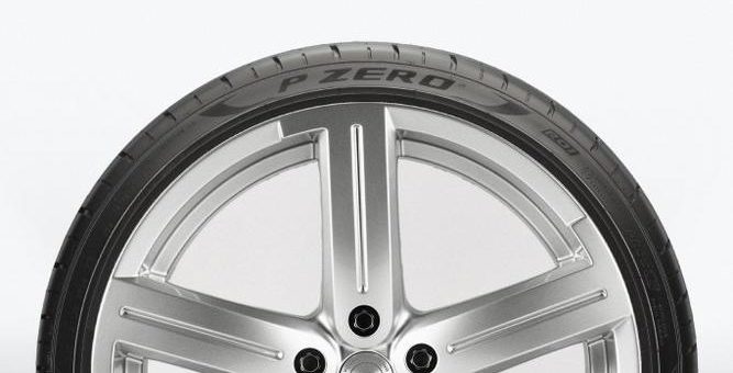 Pirelli und Alfa Romeo gehen gemeinsam auf die Strecke –  für schnelles, begeisterndes und sicheres Fahren