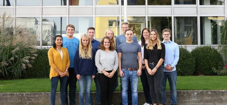 Studienstart: Zehn junge Menschen beginnen mit GEZE ein duales Studium