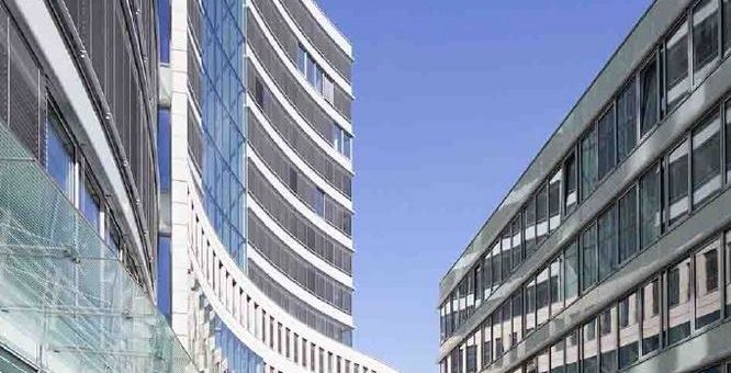 Objektbericht: Für einen ganzen Bürokomplex: Komfort, Sicherheit und Energieeffizienz
