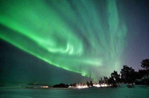 Polarlichter und Feuerwerk