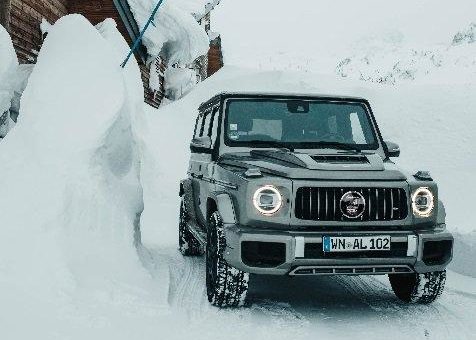 Winterfest: Lorinser stellt die neue G-Klasse auf Pirelli Scorpion Winter XL