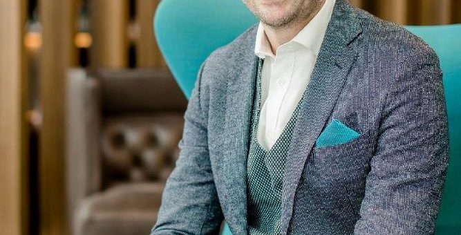Daniel Müller von Motel One verstärkt das ISM-Kuratorium