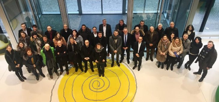 Fachjournalisten informierten sich über neueste HARTING Produkte und Lösungen