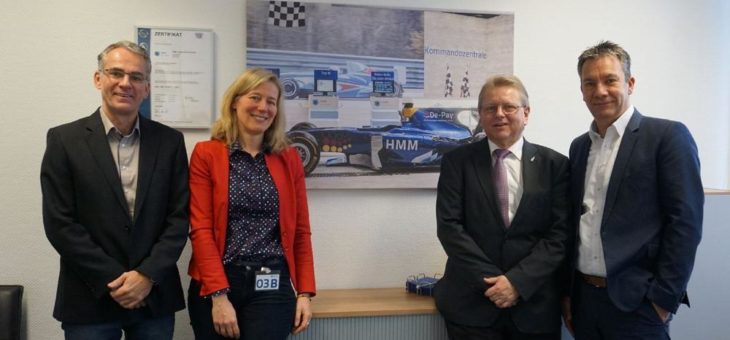 Kerstin Radomski zu Besuch bei der HMM Deutschland GmbH