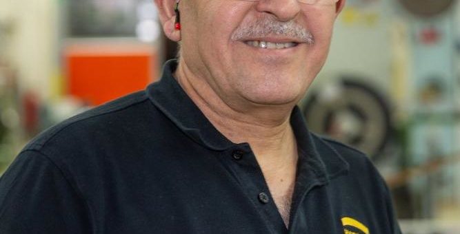 40 Jahre bei HARTING: Herr Durak Efe aus Espelkamp (40 Jahre) am 16. Februar 2019