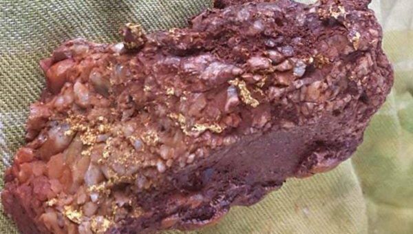 De Grey Mining weist signifikante Goldvererzung auf Farno nach