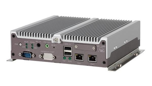 IPC2U präsentiert den Vehicle Telematics Computer VTC 1021-BK/C2K