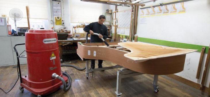 Handwerk auf allerhöchstem Niveau: Ruwac-Sauger  in der Klavierproduktion von Steinway & Sons