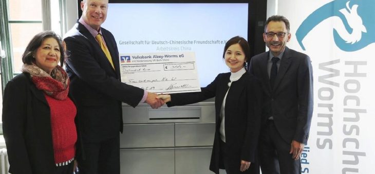 Gesellschaft für Deutsch-Chinesische Freundschaft e.V. zeichnet Studentin der Hochschule Worms aus