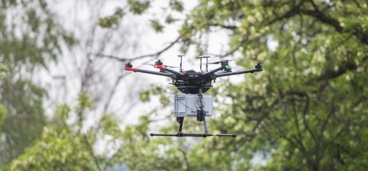 Erfolgreicher Demonstrationsflug: Autonome Transportdrohne beschleunigt Anlieferung von Laborproben bei thyssenkrupp Steel um rund 70 Prozent