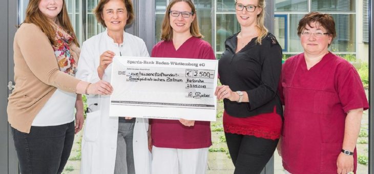 2.500 Euro für das Sozialpädiatrische Zentrum im Städtischen Klinikum Karlsruhe