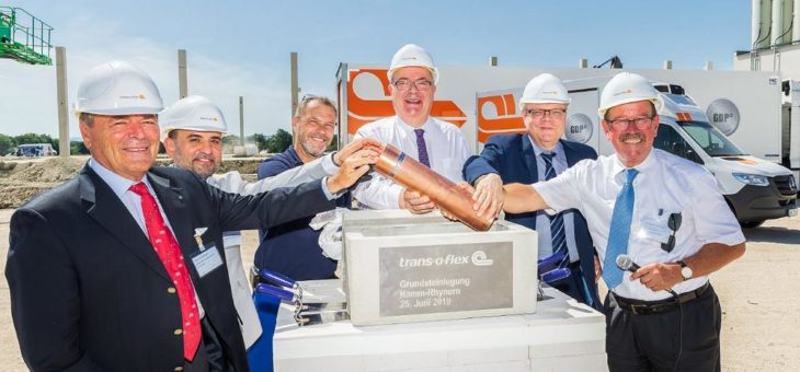trans-o-flex legt Grundstein für Logistikstandort mit eigener Stromproduktion
