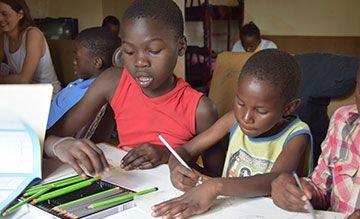 Kenia: Georg Kraus Stiftung übernimmt Schulgeld und Verpflegung für Waisen und Straßenkinder