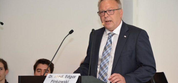„Solide, funktional, zeitgemäß: Anlaufstelle und Treffpunkt – nicht nur – für Ärztinnen und Ärzte“