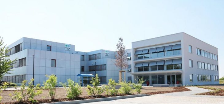 Indu-Sol GmbH wächst weiter: Büro- und Technologiegebäude mit 55 neuen Arbeitsplätzen eingeweiht