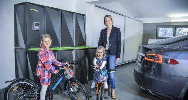 Alles dreht sich um Strom speichern mit Stromspeichern