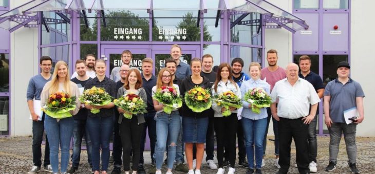 Auszubildende der WORTMANN AG mit erfolgreichem Abschluss