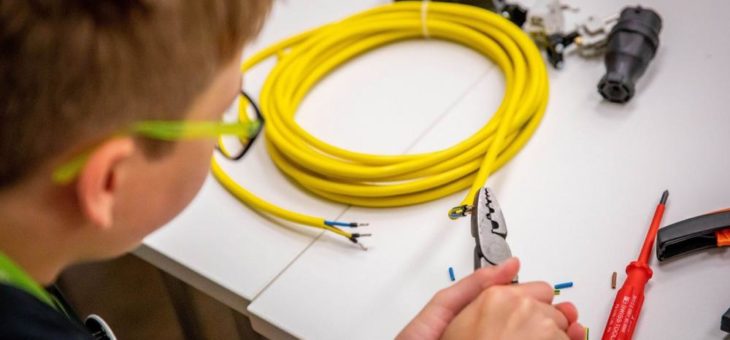 Hightech, Roboter & Co.: Schüler tauchen in die dentale Technikwelt ein