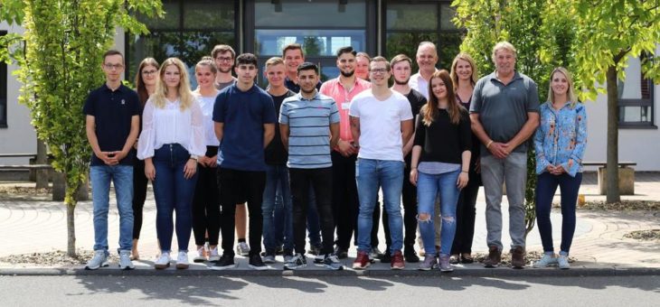 Start ins Berufsleben. 14 junge Frauen und Männer beginnen im August 2019 ihre Ausbildung bei der IT-HAUS GmbH